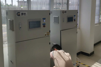 貫奧技術人員到駐馬店水廠安裝調試五參數在線水質分析儀